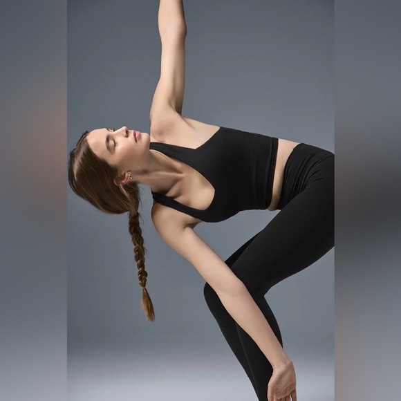 Alo Airbrush Real Bra Tank Black Small NWT - Picture 3 of 8